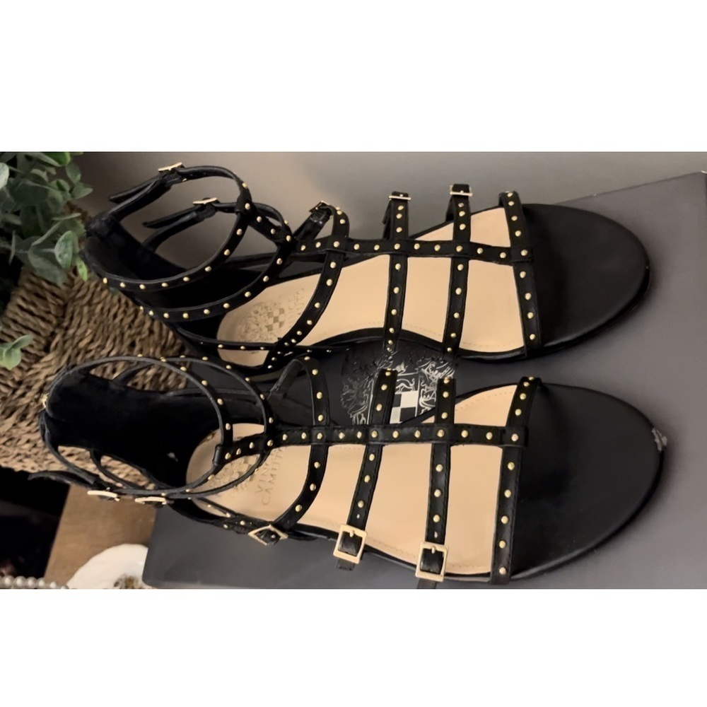 🖤 LUXURY Vince Camuto, women’s sandals, size 7.5.  BONUS!  The box is in… - Picture 5 of 13
